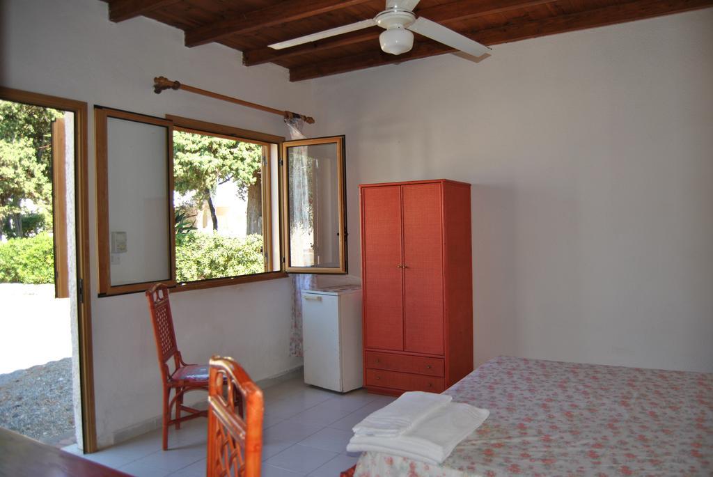 Camping B&B Gioiosa ג'ויוזה מריאה מראה חיצוני תמונה