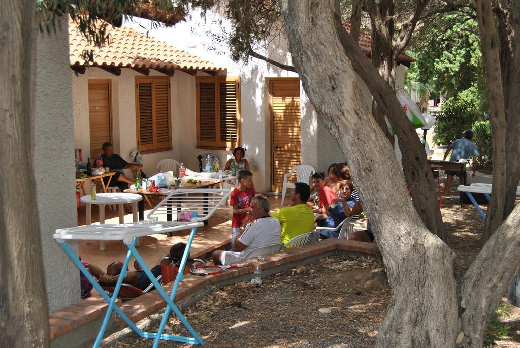 Camping B&B Gioiosa ג'ויוזה מריאה מראה חיצוני תמונה