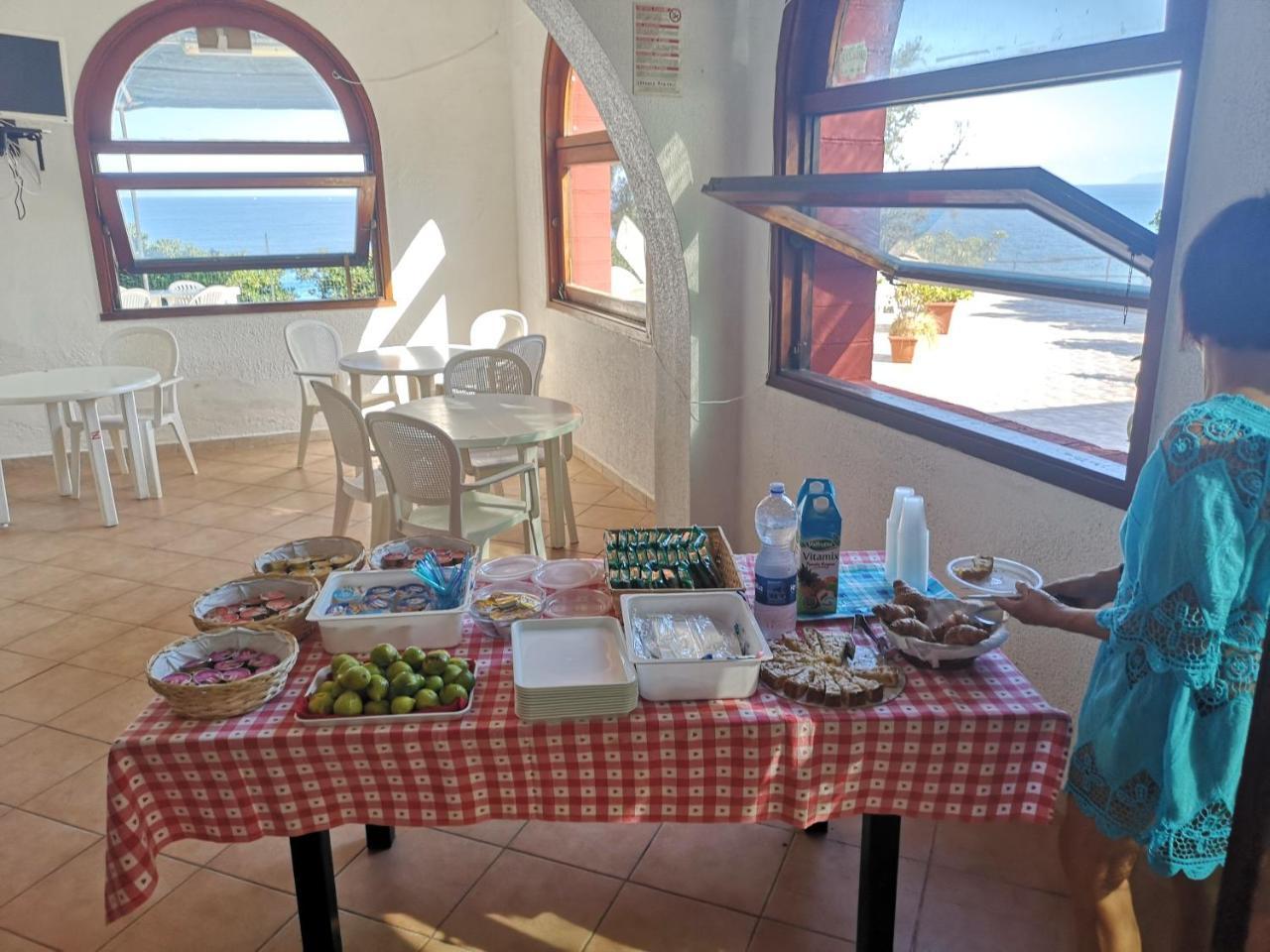 Camping B&B Gioiosa ג'ויוזה מריאה מראה חיצוני תמונה