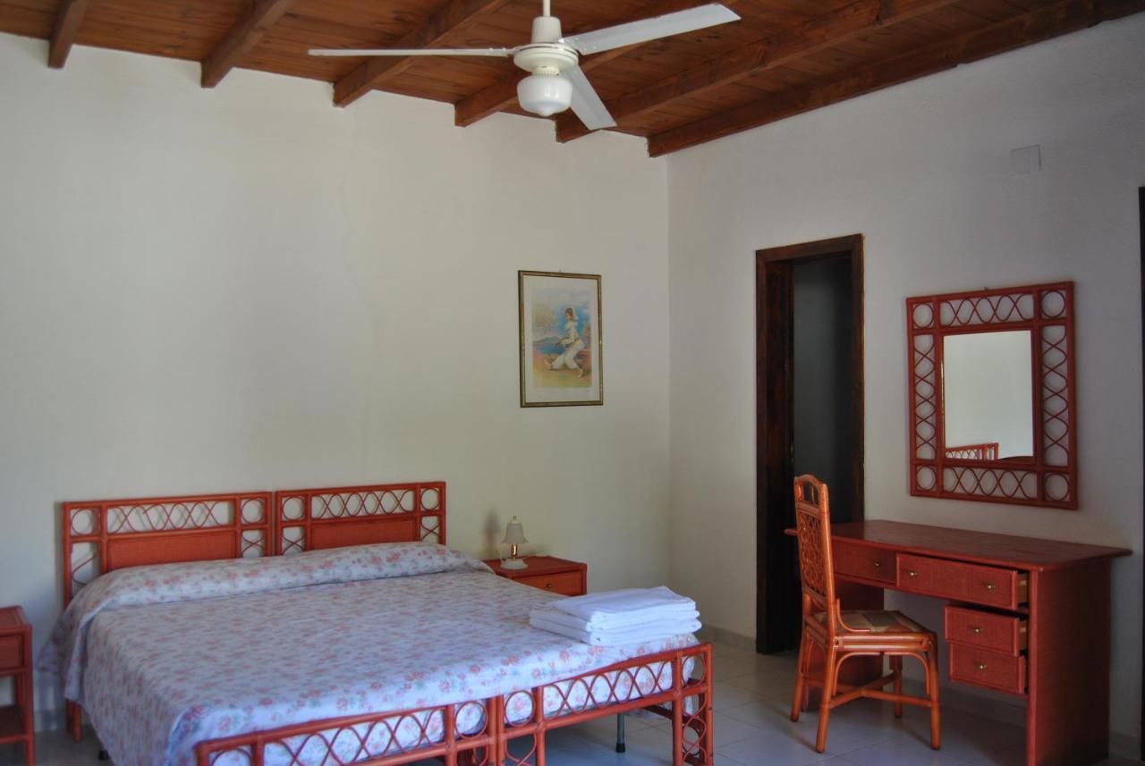 Camping B&B Gioiosa ג'ויוזה מריאה מראה חיצוני תמונה