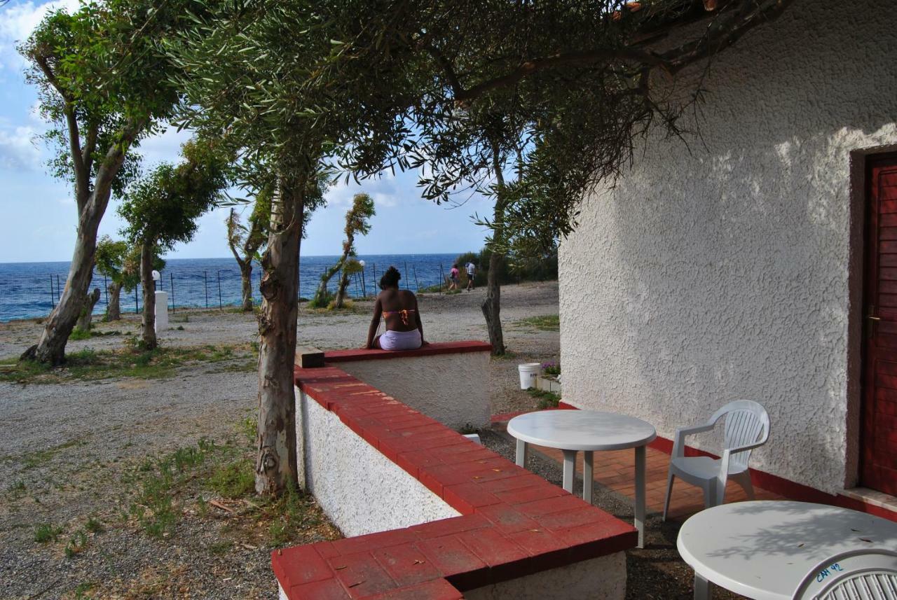 Camping B&B Gioiosa ג'ויוזה מריאה מראה חיצוני תמונה